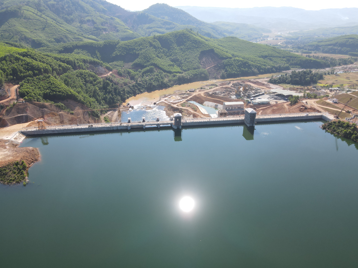 Ho Chua nuoc Dong Mit thang 3-2022